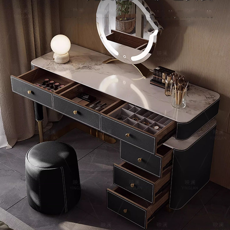 Beauty Without Makeup - Donne Bellezza Vanity Table Cosmetici Camera