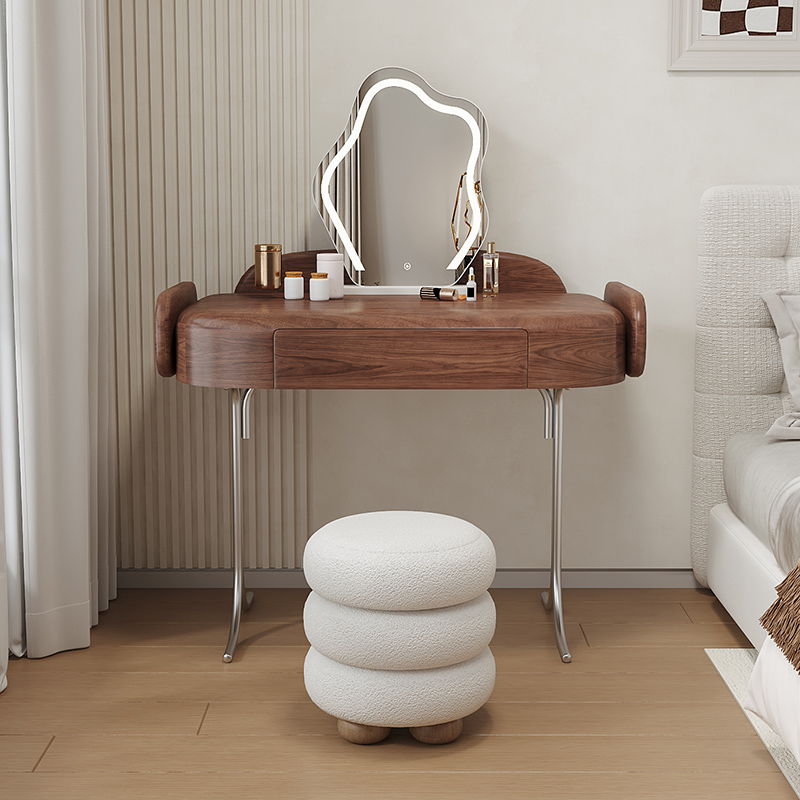 Beauty Without Makeup - ZMinimalist Salon Vanity Table Eventi Grande
